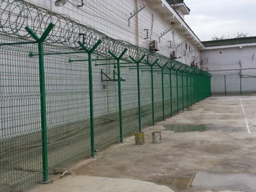 監(jiān)獄護欄網防護網案例